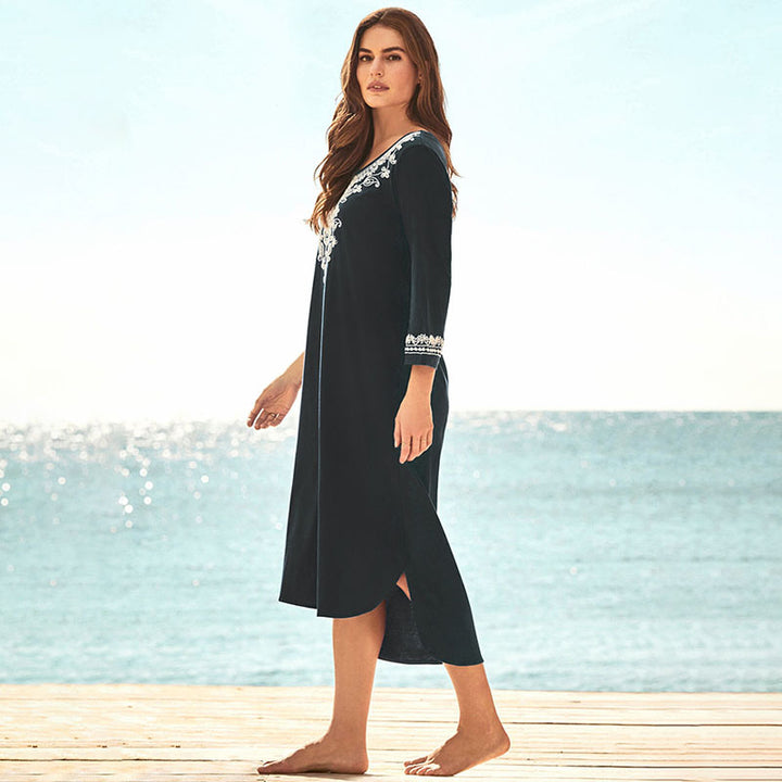 Dame Strandkåbe med elegant broderet bånd Stilla