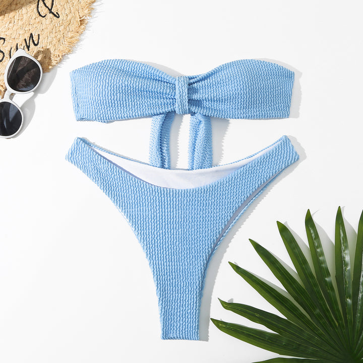 Dame Bandeau-bikini-sæt med unikt knudedesign og høj benudskæring Stilla