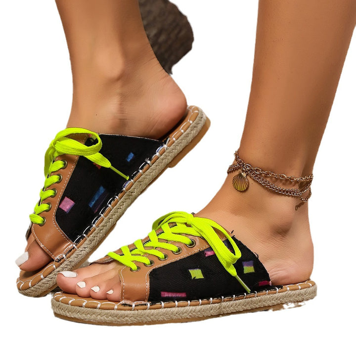Dame fritids-sandaler i afslappet camo-stil med snøredetalje Stilla