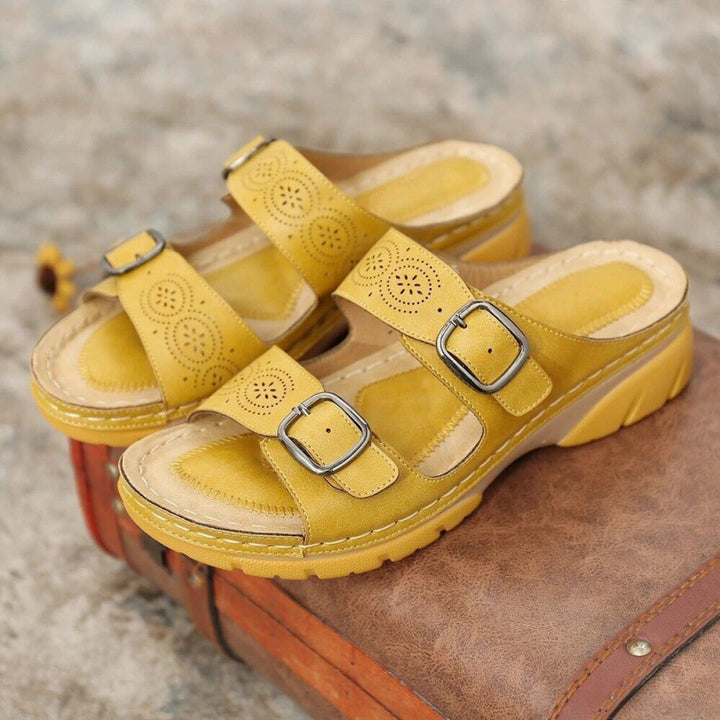 Dame Komfortable Sandaler med anatomisk fodseng og justerbare remme Stilla