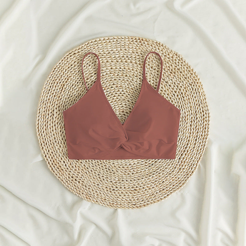 Dame sommerlig Bralette-bikinioverdel med elegant twist-detail Skovae