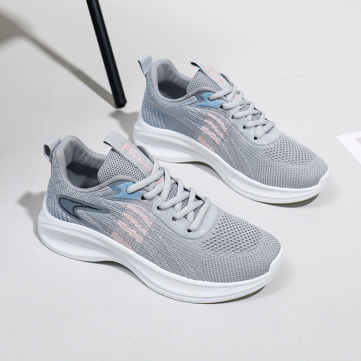 Dame Sporty Sneakers med åndbar strikoverflade og dynamisk dæmpningsteknologi Stilla
