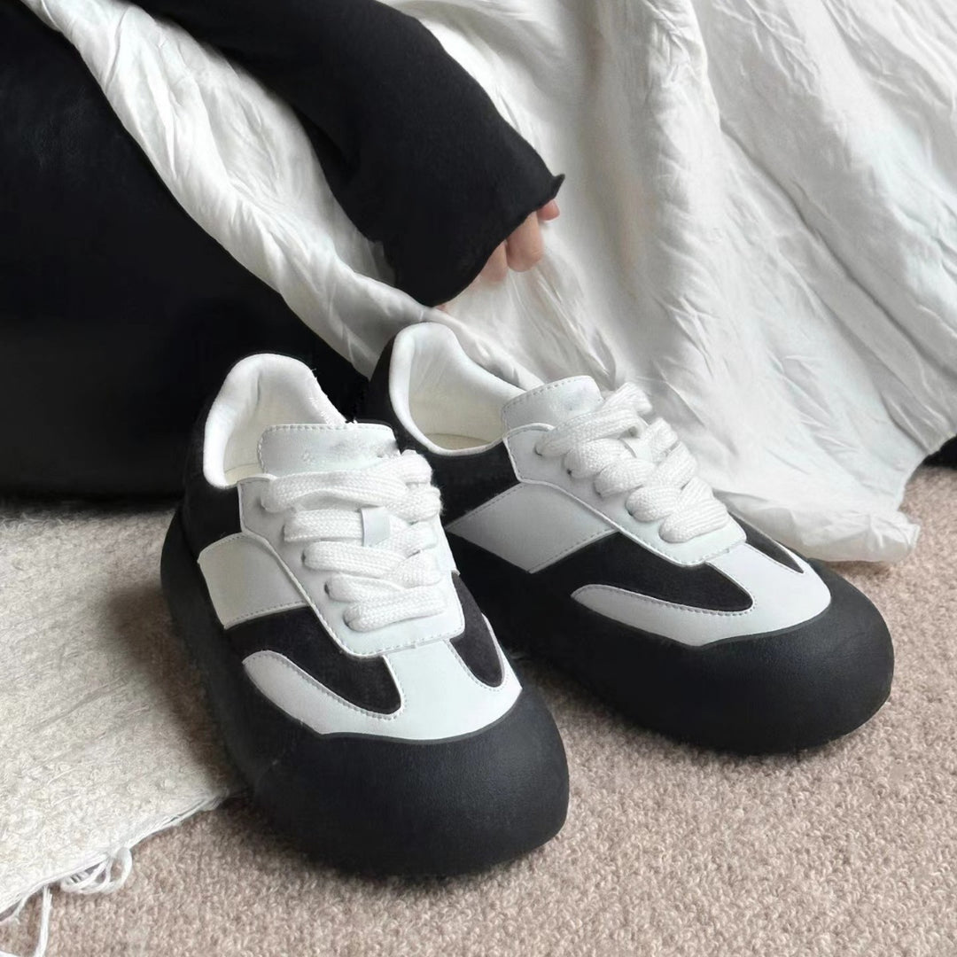 Dame Sporty Sneakers med moderne design og skridsikker sål Stilla
