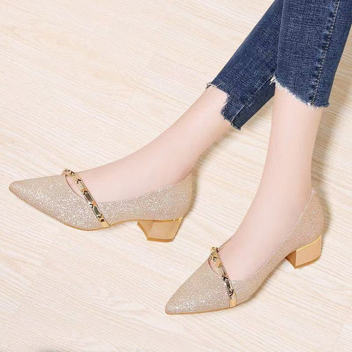 Dame Elegante Pumps med glitrende overflade og gyldne accenter Stilla