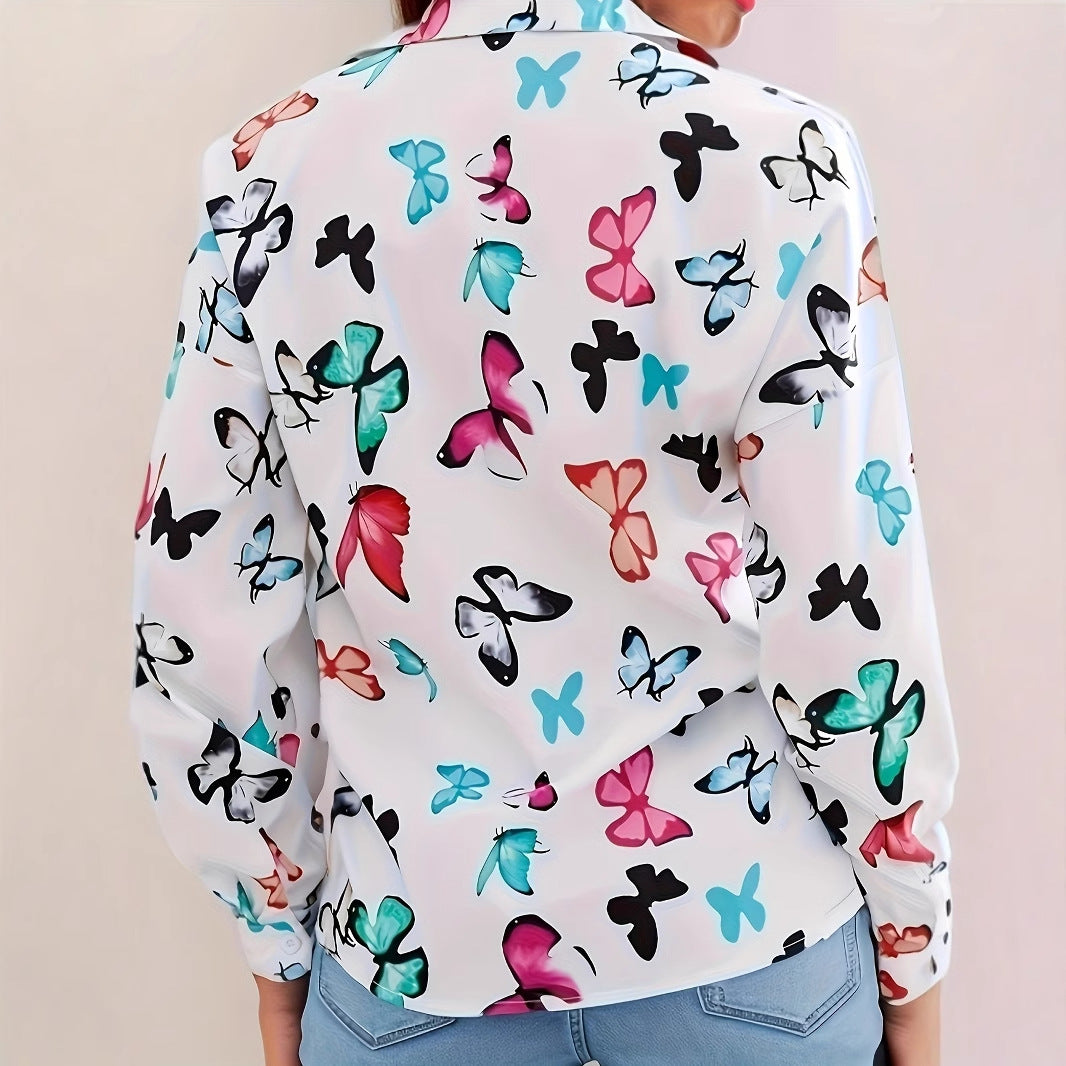 Damebluse med farverigt sommerfugledesign og afslappet snit Stilla
