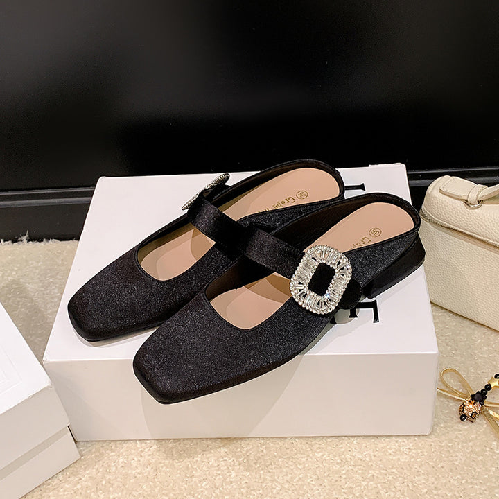 Dame Sling-Mules med elegant spændeapplikation Stilla