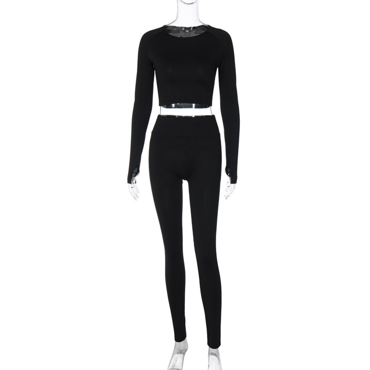 Dame Sporty sæt bestående af langærmet top og leggings med høj talje og figursyet pasform Stilla