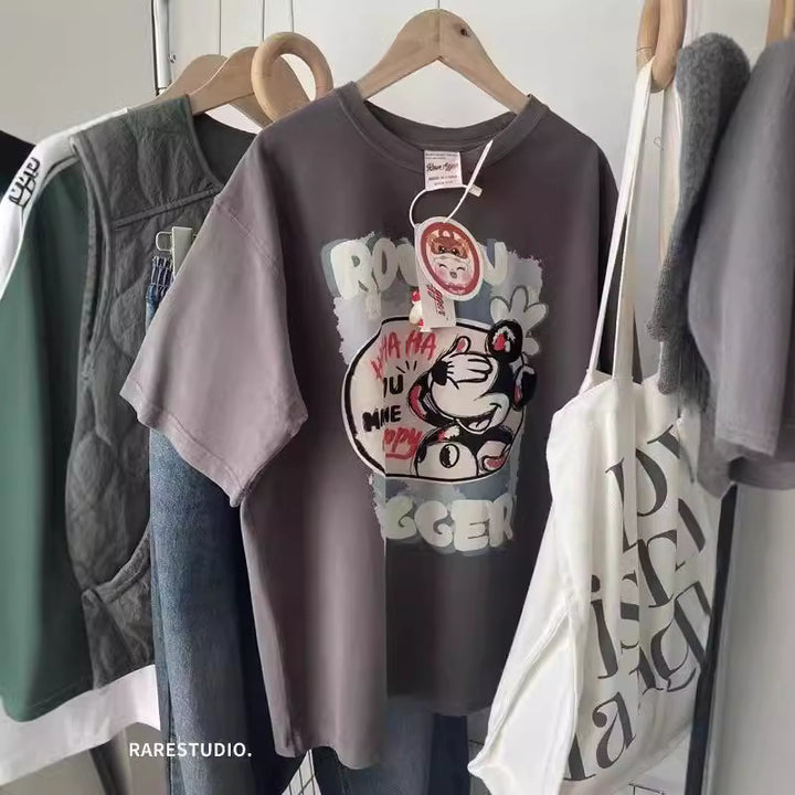 Dame T-shirt med legende cartoon-print og oversized snit Stilla