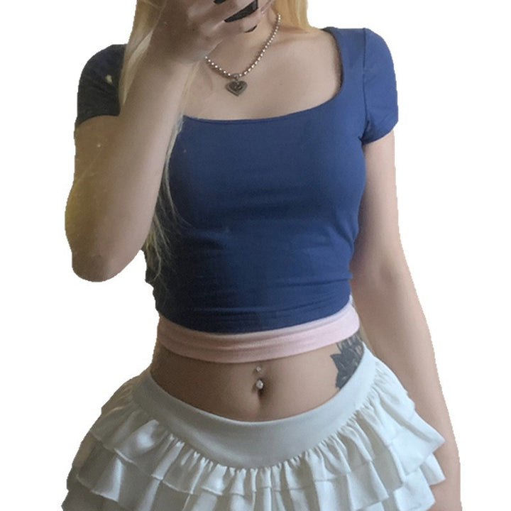 Damen cropped Oberteil mit elegantem quadratischen Ausschnitt und kontrastierendem Saum Skovae