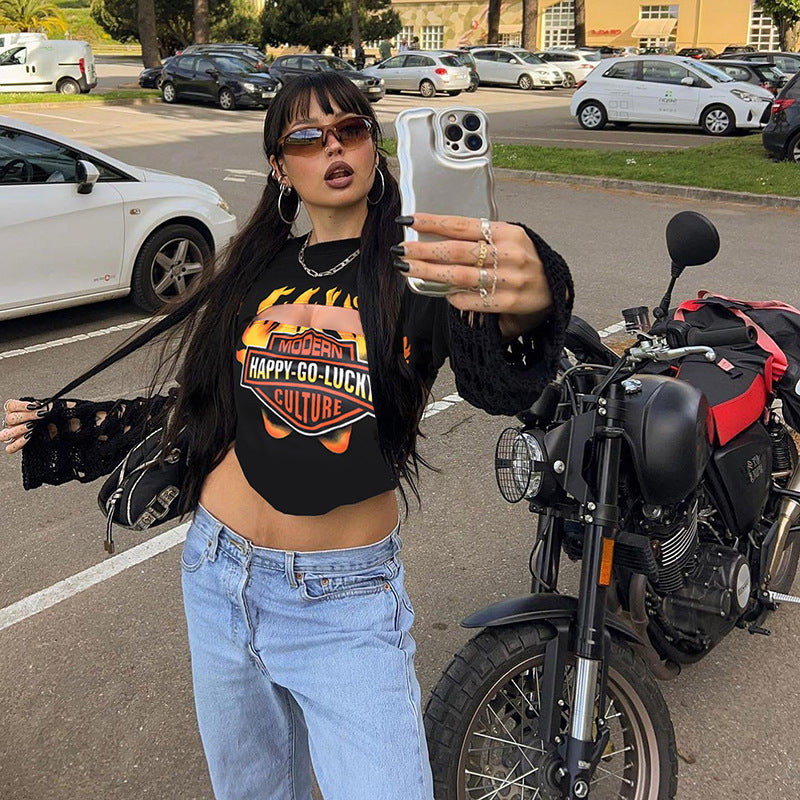 Damer fashionable crop top med unikt design og afslappet look