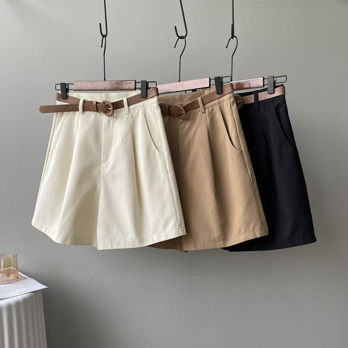 Dame High-Waisted Shorts med bælte og folder Stilla