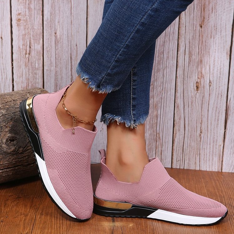 Dame Slip-On Sneakers med åndbart strik-overmateriale og fashionable accenter Stilla