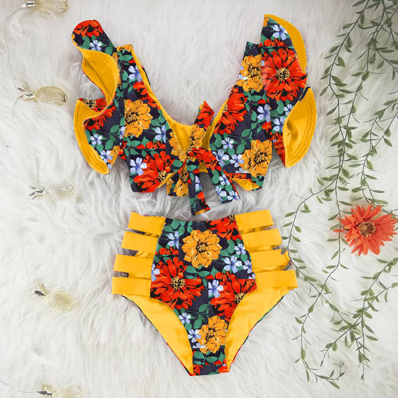 Dame bikini-sæt med flæsedetaljer og floralt mønster Skovae