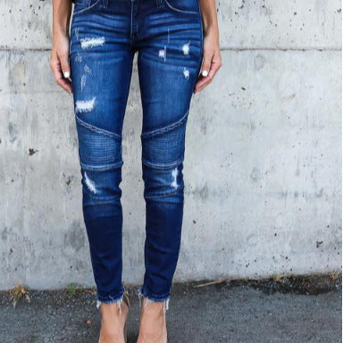 Damejeans i moderigtigt skinny-stil med stilfulde ripped-detaljer Stilla