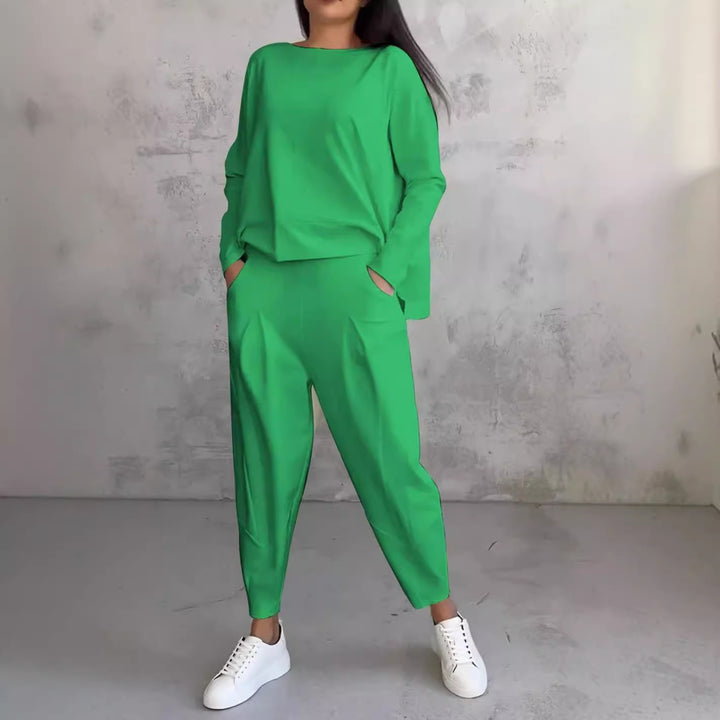 Dame afslappet jumpsuit-sæt med fashionable oversized snit og praktiske lommer Stilla