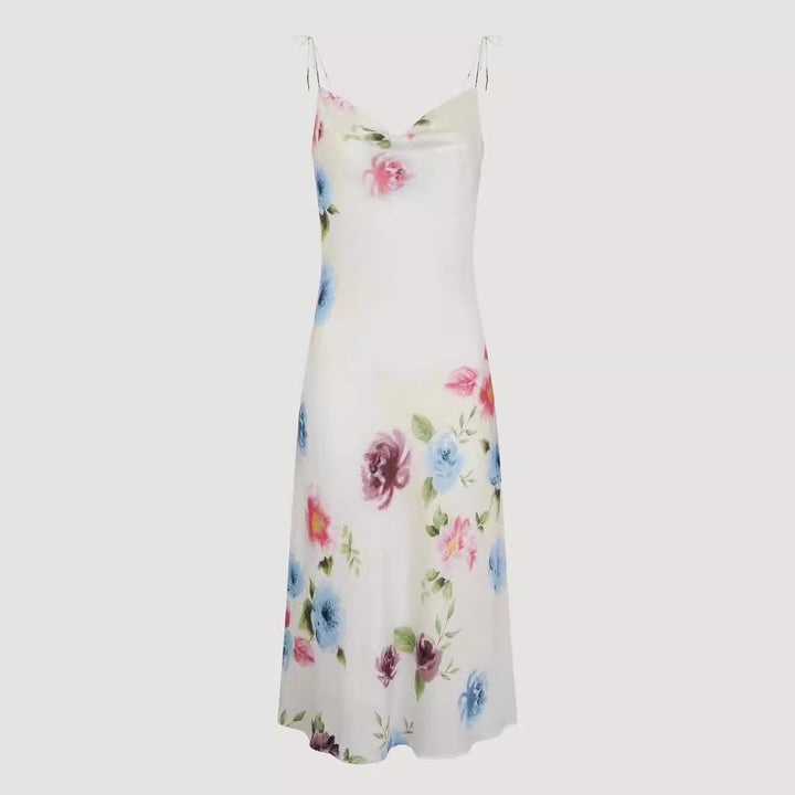 Dame blomsterkjole i minimalistisk design Stilla