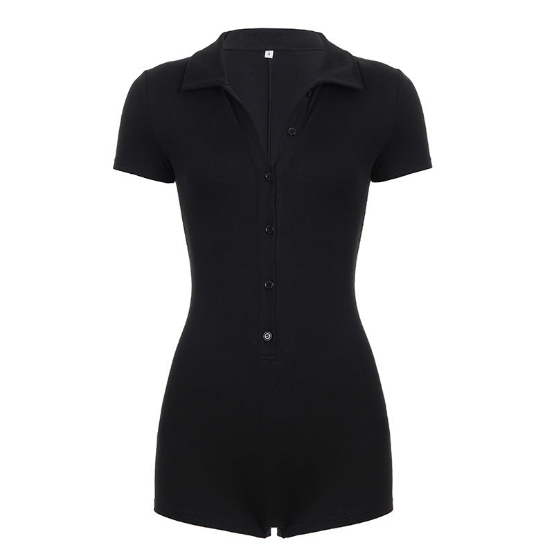 Damer kortærmet jumpsuit med knaplukning og elegant polo krave Skovae