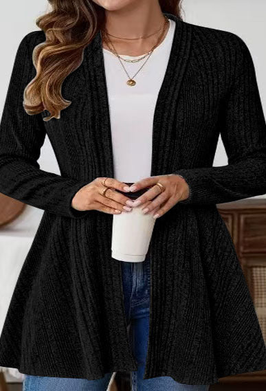 Dames lang cardigan med moderne rib design og skræddersyn Stilla