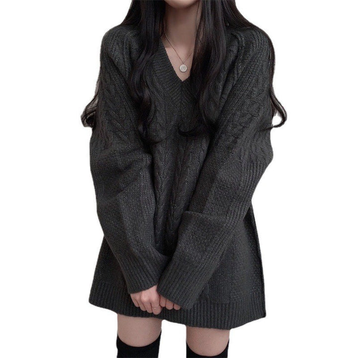 Kvindernes oversized strikket sweater med kabelmønster og V-hals Stilla