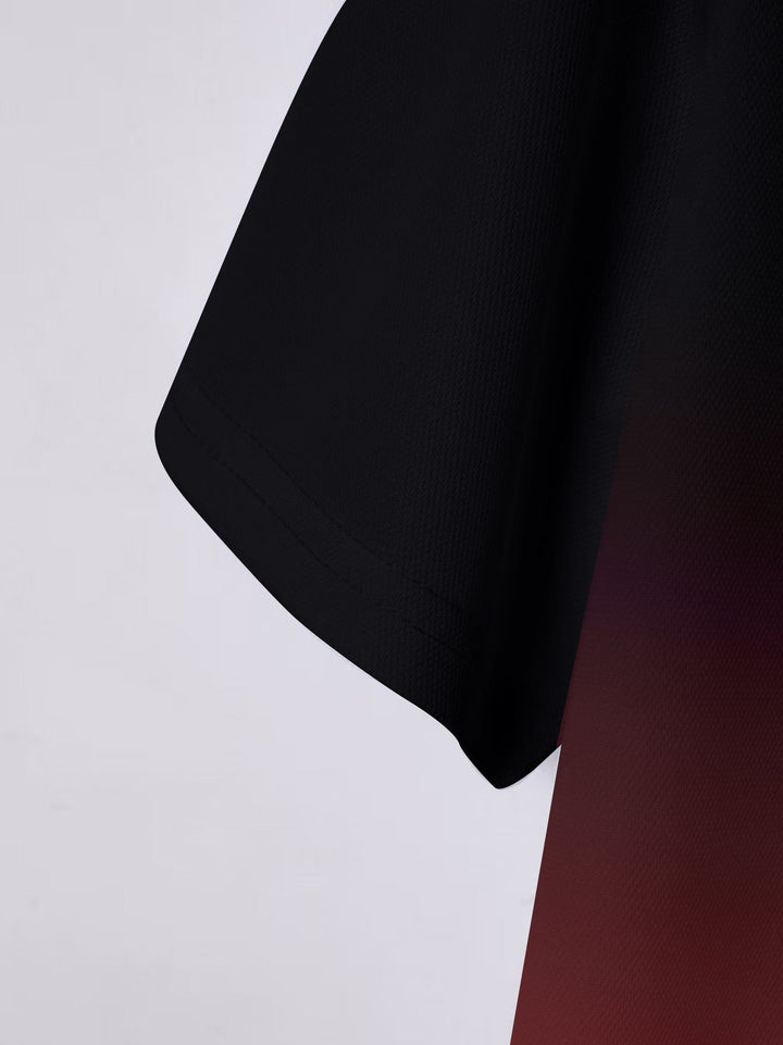 Herrer polo shirt med stilfuld farvegradient og moderigtig tekst Stilla
