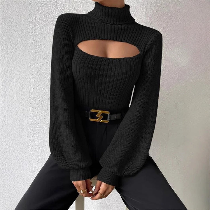 Dame strikbluse med cut-out design og høj krave Stilla