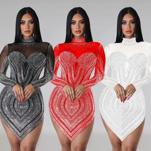 Dame Glamourøst Spidskjole med Rhinestone-applikationer og gennemsigtigt design Stilla