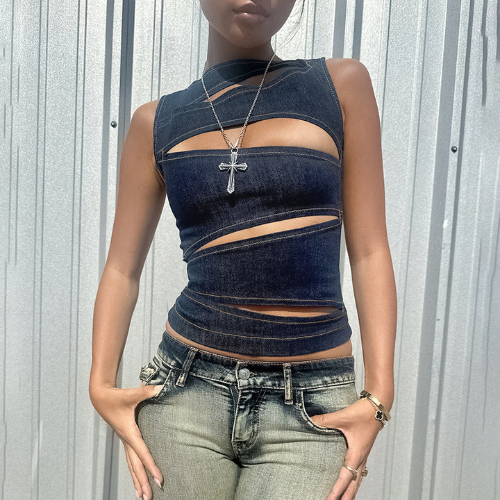 Dame tætsiddende denim-top med asymmetrisk cut-outs og stilfuldt design Skovae
