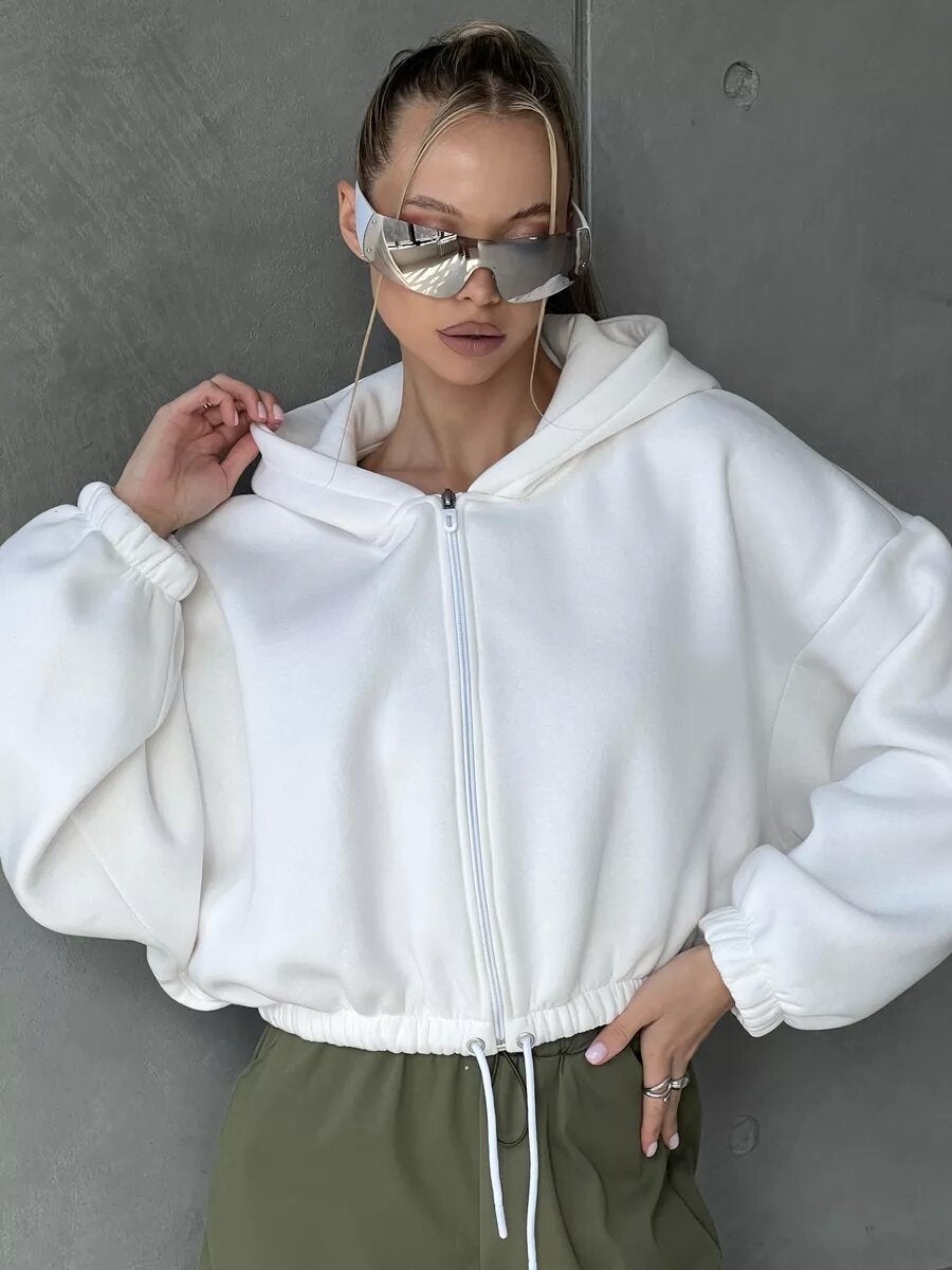 Kvindernes stilfulde hoodie med lynlås og snøre Skovae