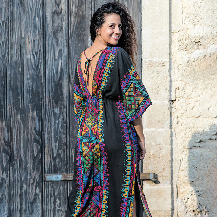 Dame Boho-Style Maxikjole med farverige broderier Stilla