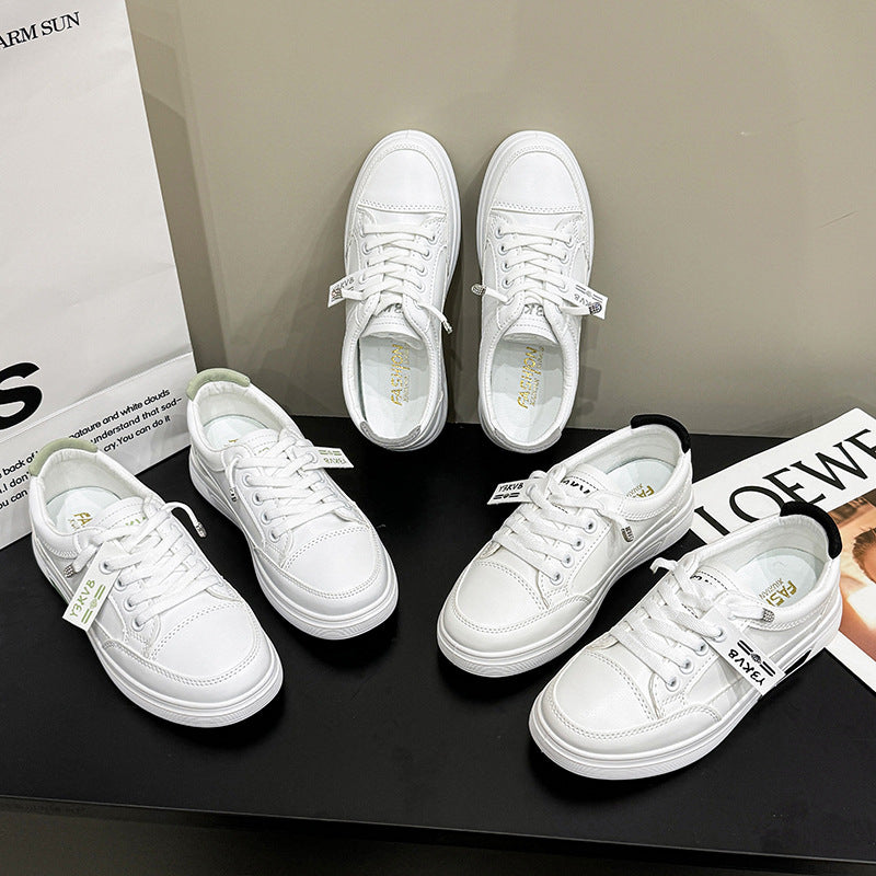 Dame Sneakers i minimalistisk design med åndbar overfladestruktur og skridsikker sål Stilla