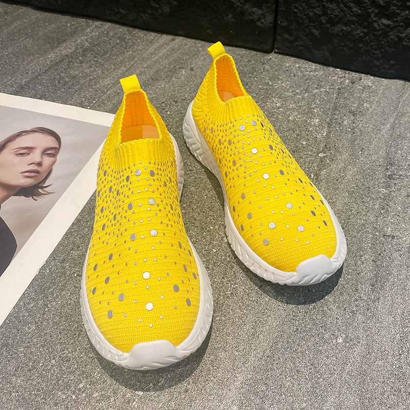 Dame Sneakers med åndbart strikmateriale og fashionable detaljer Stilla