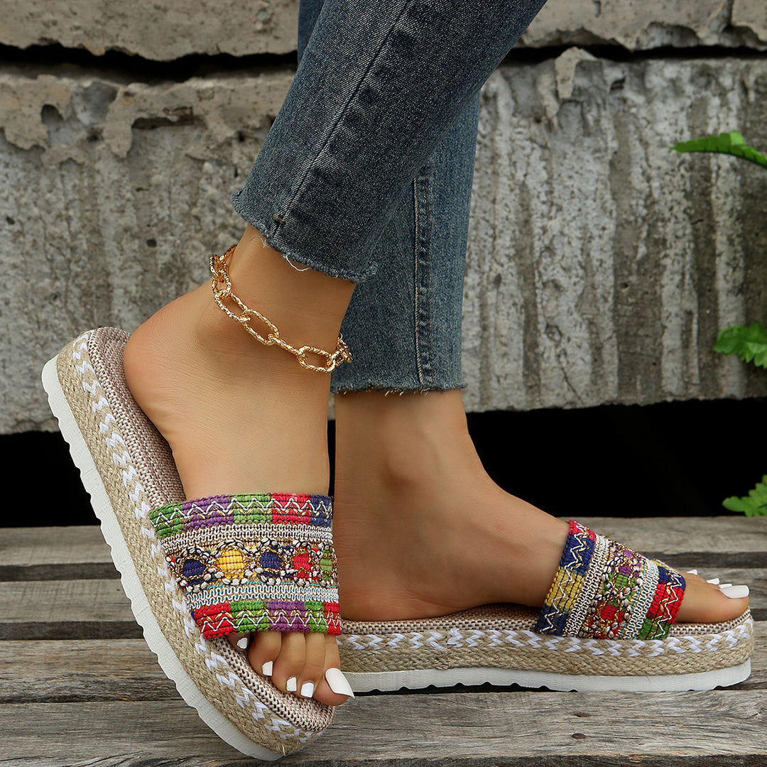 Dame platform-sandaler med flettet detaljer og skridsikker sål Stilla