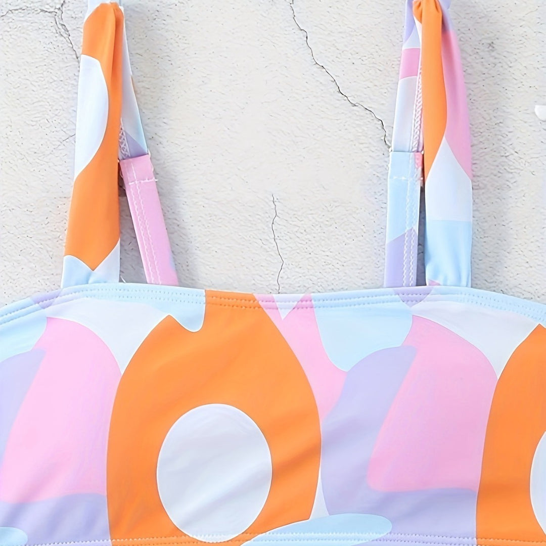 Dame bikini-sæt med moderne grafisk design og brede stropper Skovae