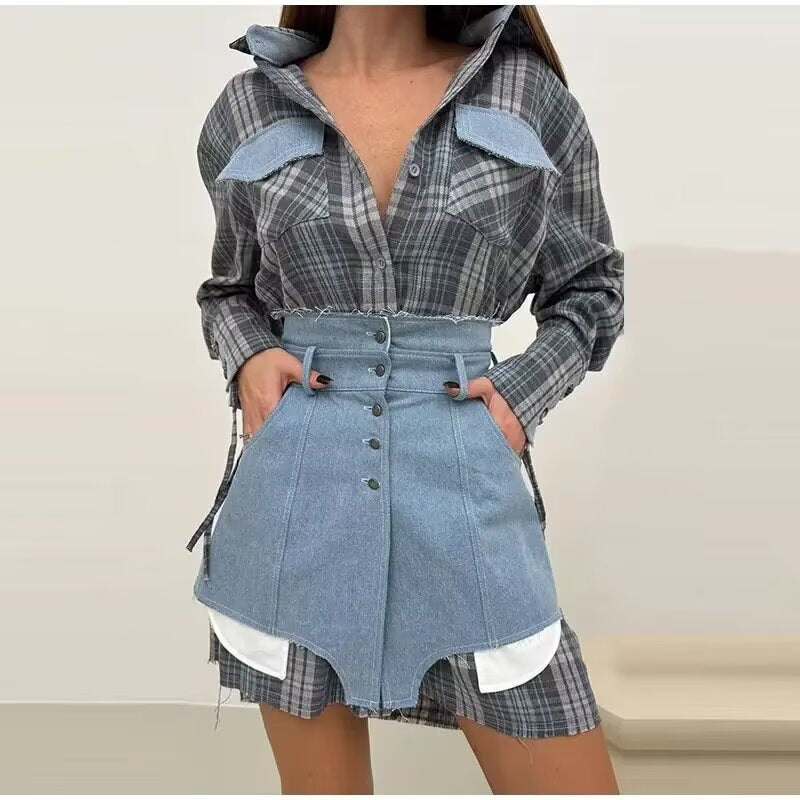 Dame mode ternet bluse med jeansskørt og taljebælte Stilla