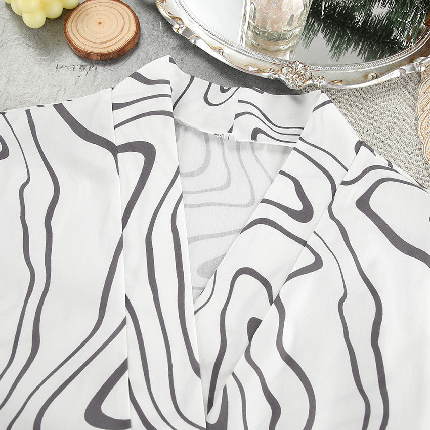 Dame Loungewear-sæt med elegant kimono-design og bred ben Stilla