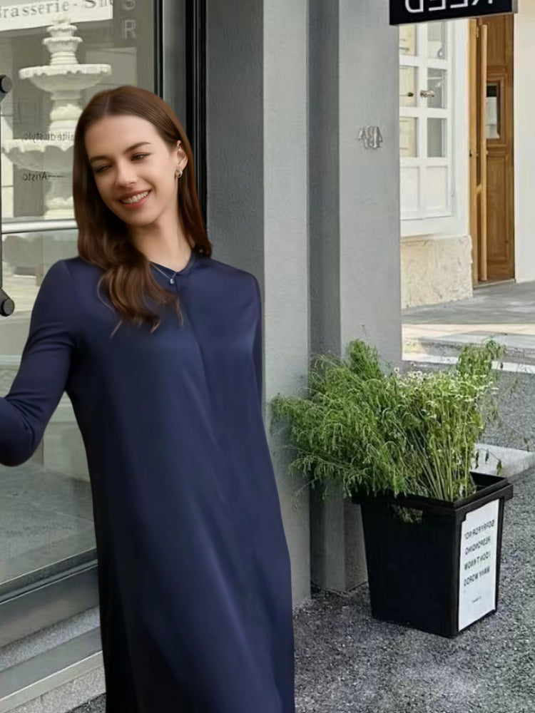 Kvindernes elegante langærmede maxi kjole med flatterende snit og tidløst design