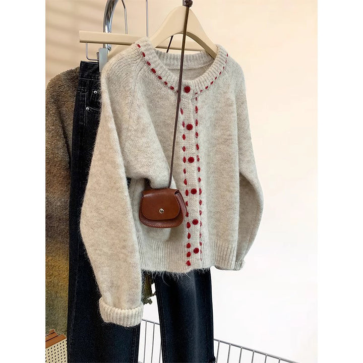 Dame Cozy Knit Sweater med farverig knapdetalje Stilla
