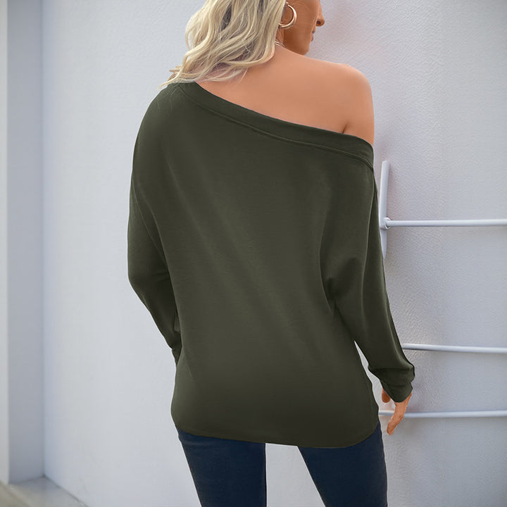 Kvindernes oversized langærmet skjorte med asymmetrisk halsudskæring og fine knapdetaljer Stilla