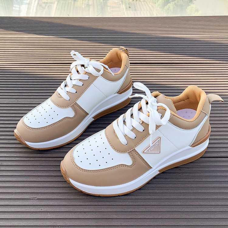 Dame Sporty Sneakers Stilla
