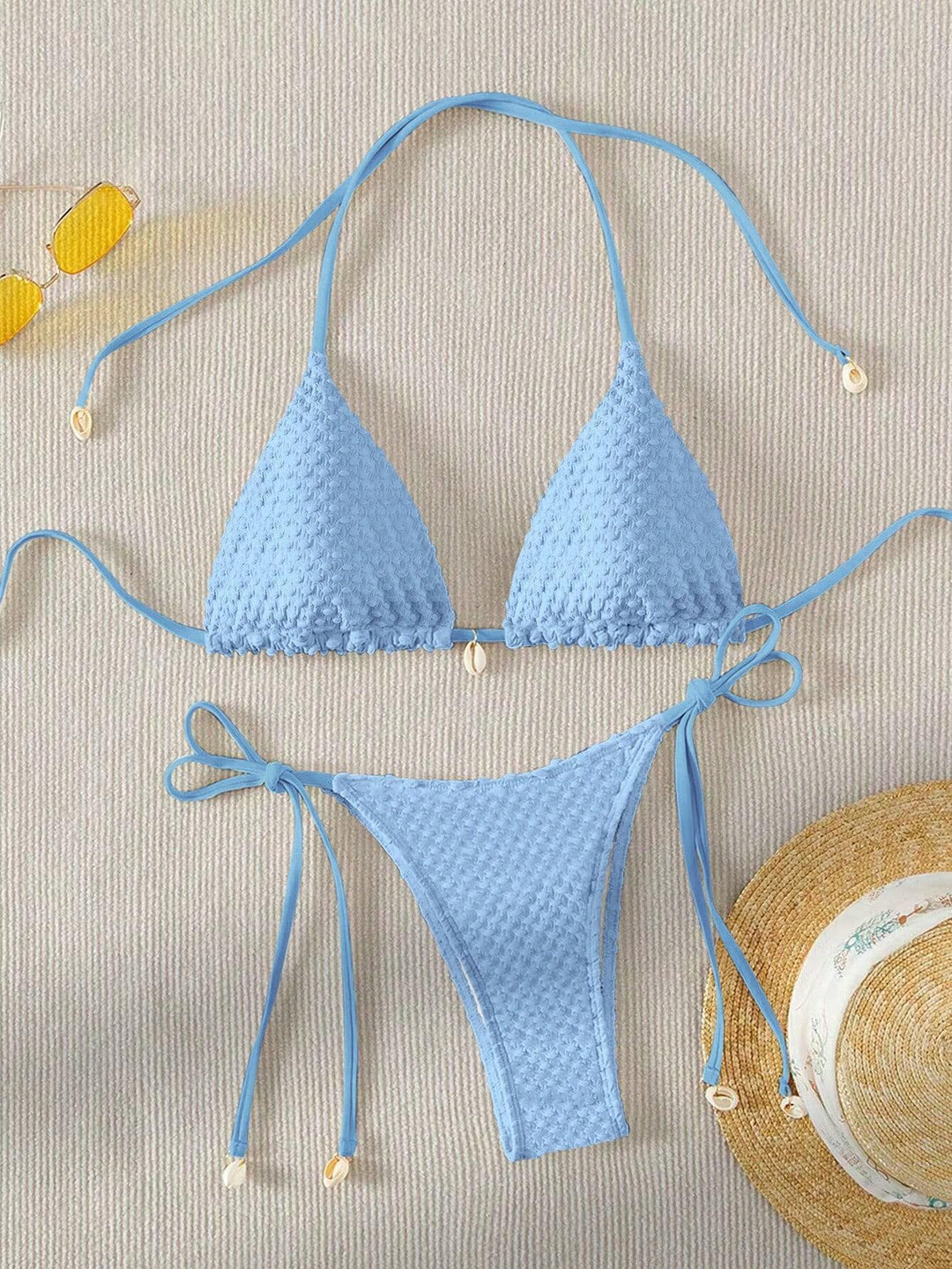 Dame Triangle-Bikini med struktureret materiale og fine bindebånd Skovae