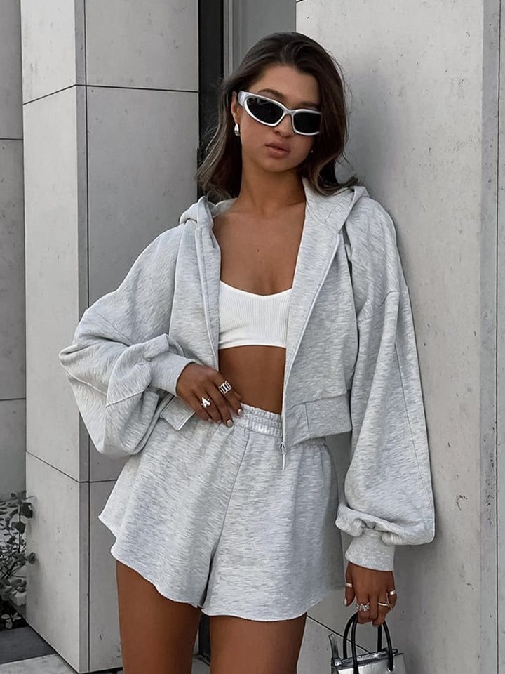Dame Løs Oversized Hoodie- og Shorts-sæt med volumøse ærmer Stilla