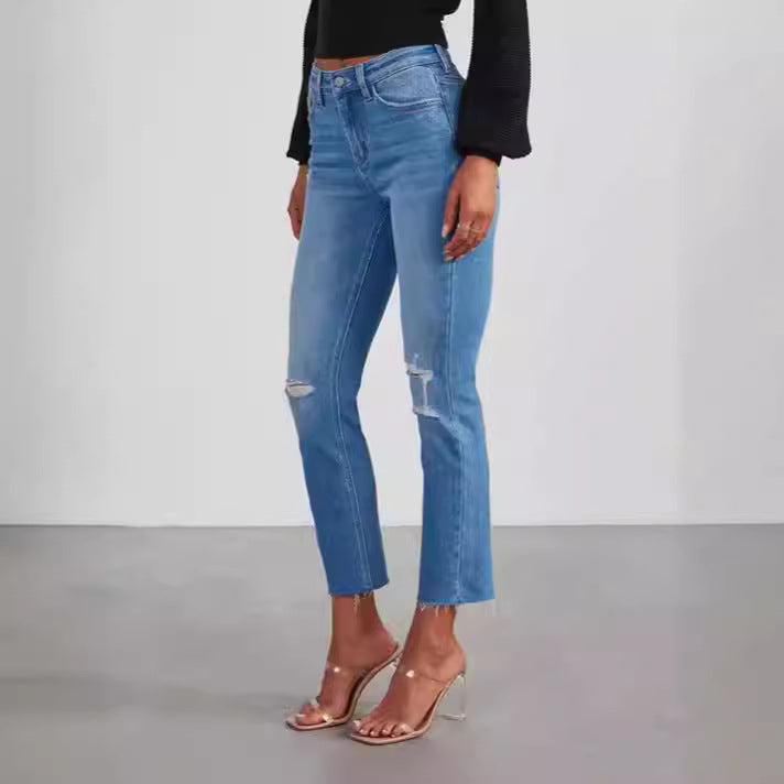 Dame tidløse jeans i moderne snit med cropped ben Skovae