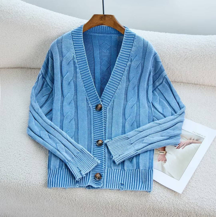 Kvinders chunky strik cardigan med V-hals og dekorativt kabelmønster Stilla