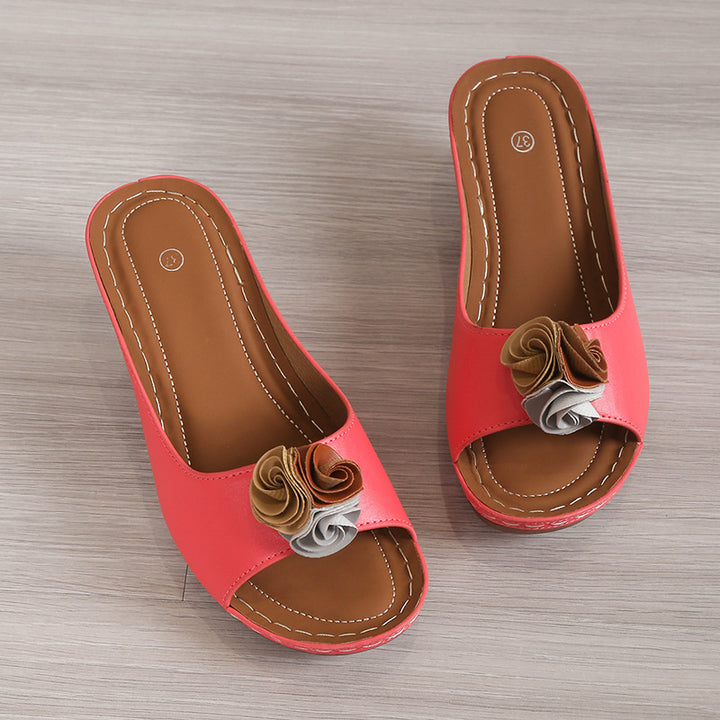 Dame elegante kile-clogs med floralt dekorer Stilla