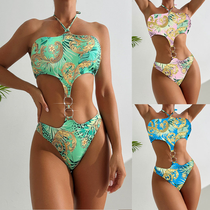 Dame one-piece badedragt med legesyge cut-out-design og raffinerede detaljer Stilla