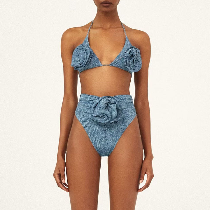 Dame Bikinisæt med elegante flæser og stilfuld overkjole Skovae