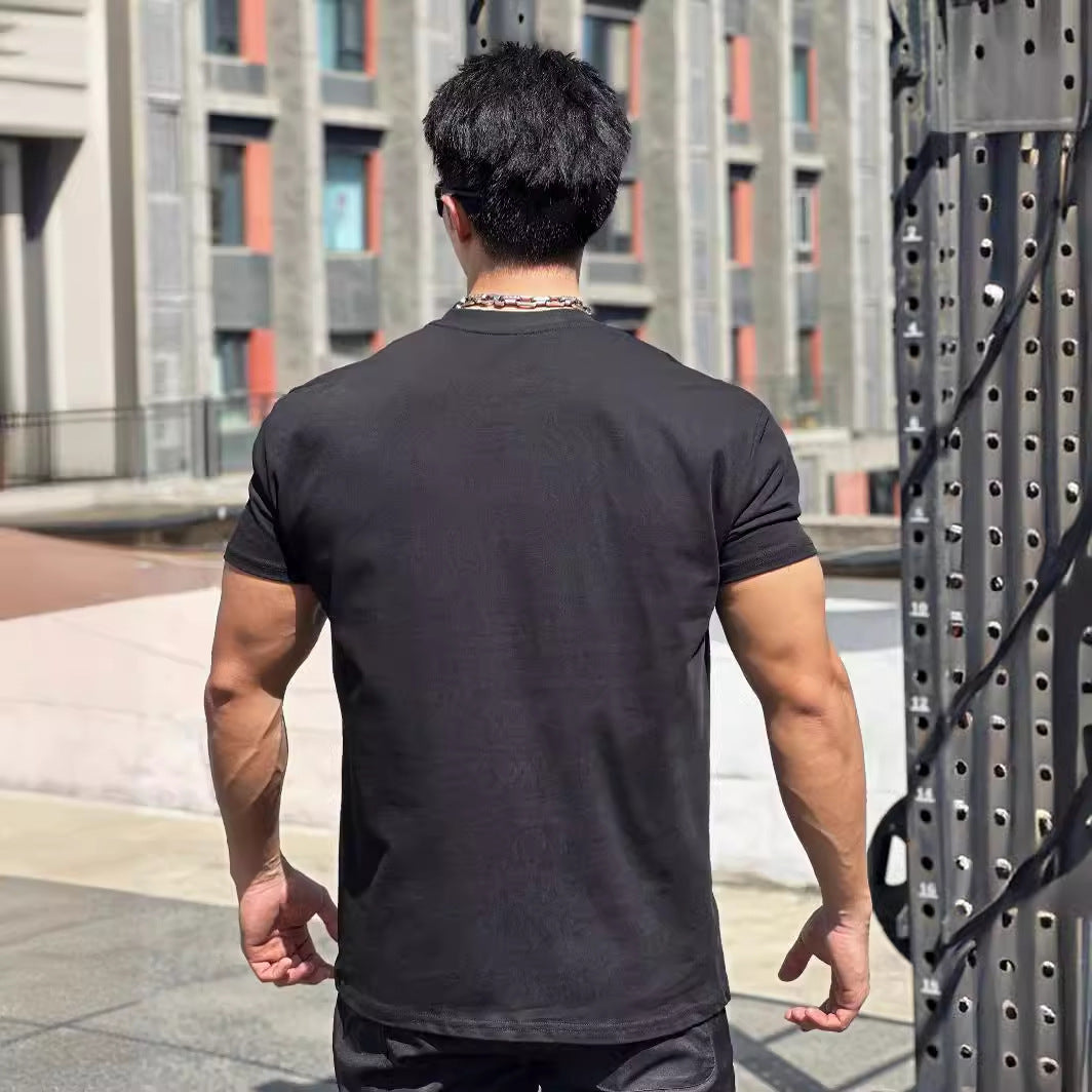 Herrer Fitness T-shirt med praktisk brystlomme-design og afslappet snit Stilla