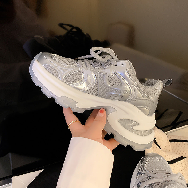 Dame Sporty Chunky Sneakers med åndbart mesh-overflade og robust profil Stilla
