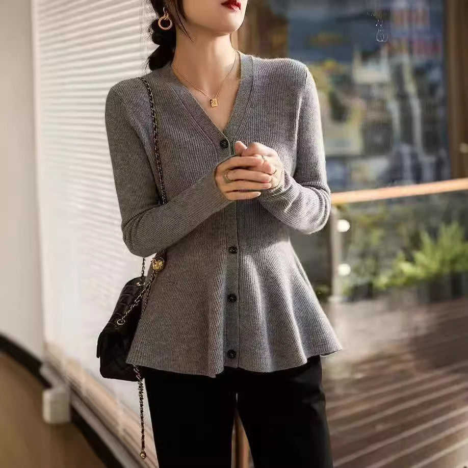 Damernes elegante cardigan med fitted form Stilla