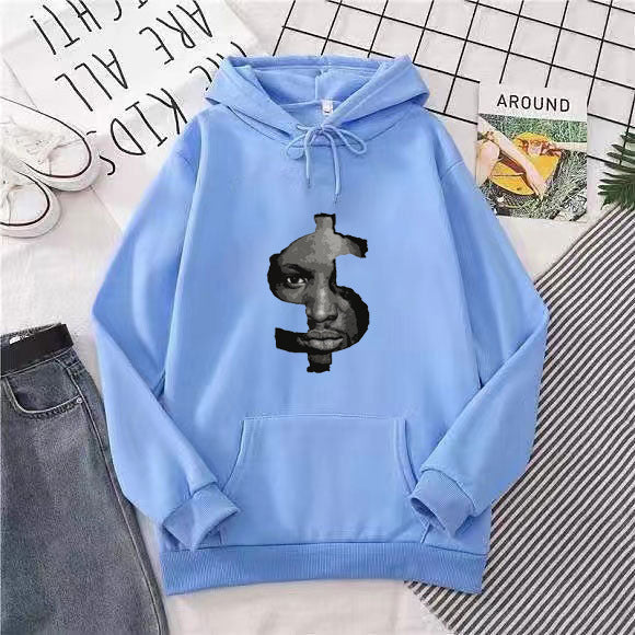 Kvindernes hoodie med markant grafisk print Skovae